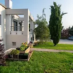 Luce Villa *